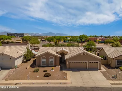 View/Area - 10030 E Paseo San Bruno, Tucson, AZ 85747 photo 1 of 3
