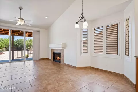 Living - 10030 E Paseo San Bruno, Tucson, AZ 85747 photo 6 of 7