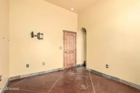 Bedroom - 2301 W Holladay St, Tucson, AZ 85746 photo 2 of 2