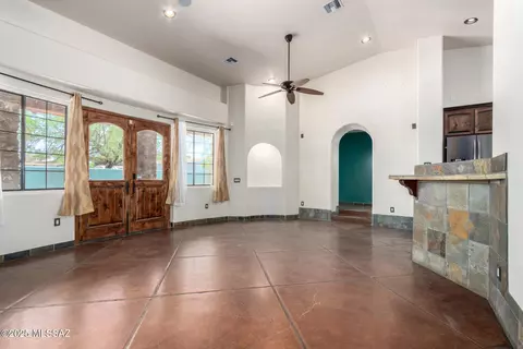 Living - 2301 W Holladay St, Tucson, AZ 85746 photo 1 of 5