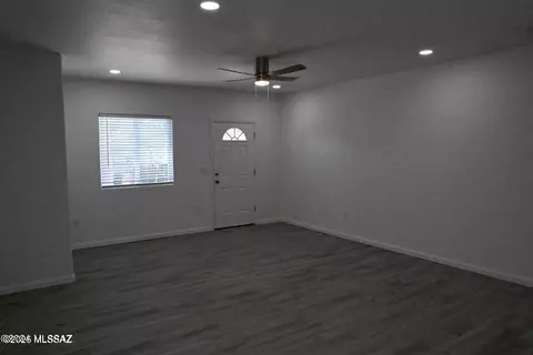 Living - 1385 E Hedrick Dr, Tucson, AZ 85719 photo 2 of 2
