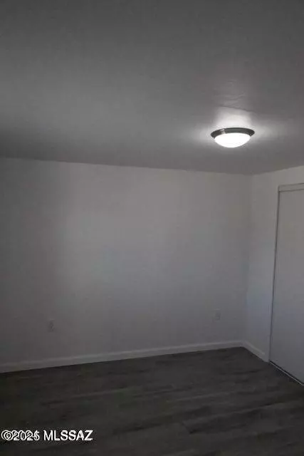 Bedroom - 1385 E Hedrick Dr, Tucson, AZ 85719 photo 1 of 2