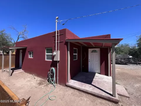 Exterior - 1385 E Hedrick Dr, Tucson, AZ 85719 photo 1 of 2