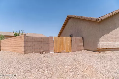 Exterior - 604 W Grantham St, Vail, AZ 85641 photo 6 of 15