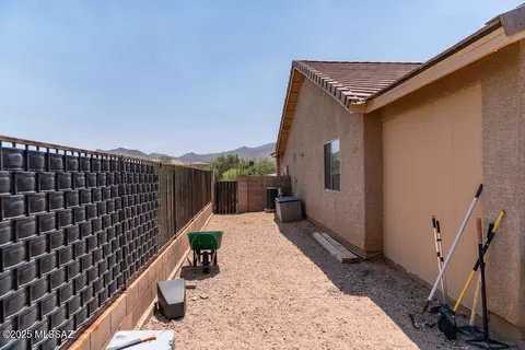 Exterior - 604 W Grantham St, Vail, AZ 85641 photo 14 of 15
