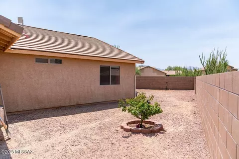Exterior - 604 W Grantham St, Vail, AZ 85641 photo 11 of 15