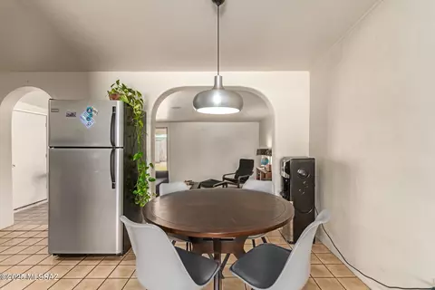 Dining - 4678 E 25th St, Tucson, AZ 85711 photo 1 of 2