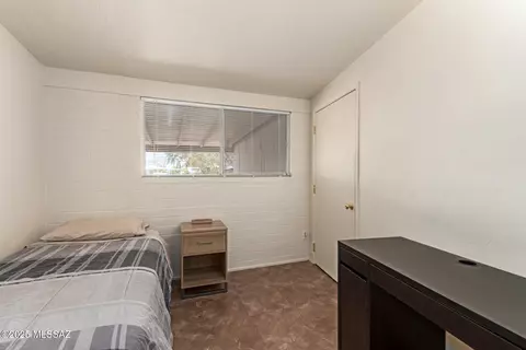 Bedroom - 4678 E 25th St, Tucson, AZ 85711 photo 4 of 7