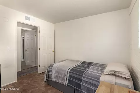 Bedroom - 4678 E 25th St, Tucson, AZ 85711 photo 5 of 7