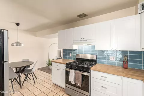 Kitchen - 4678 E 25th St, Tucson, AZ 85711 photo 3 of 4