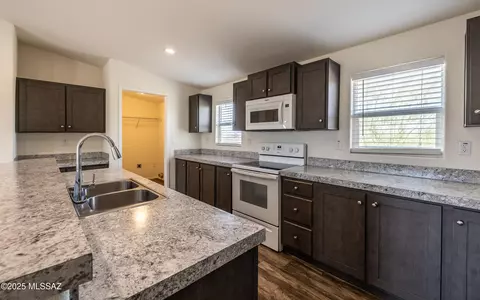 13595 E Bright Sky Loop, Vail, AZ 85641 photo 17