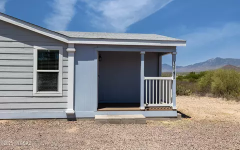 13595 E Bright Sky Loop, Vail, AZ 85641 photo 2