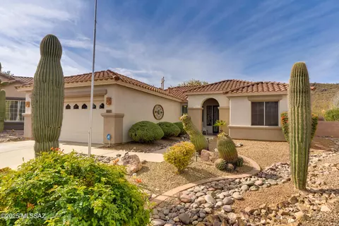 9223 N Crimson Stone Pl, Tucson, AZ 85743