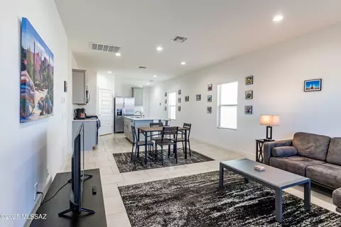 Living - 12783 E Joffroy Dr, Vail, AZ 85641 photo 1 of 5