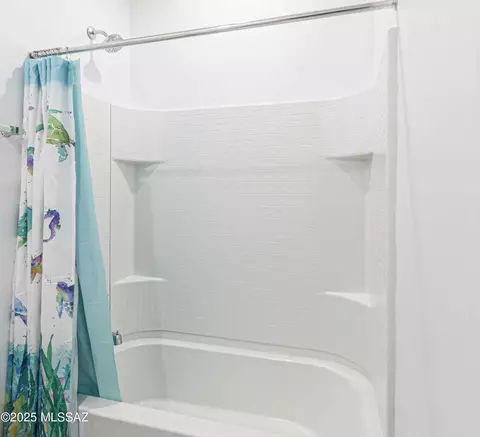 Bath - 12783 E Joffroy Dr, Vail, AZ 85641 photo 3 of 3