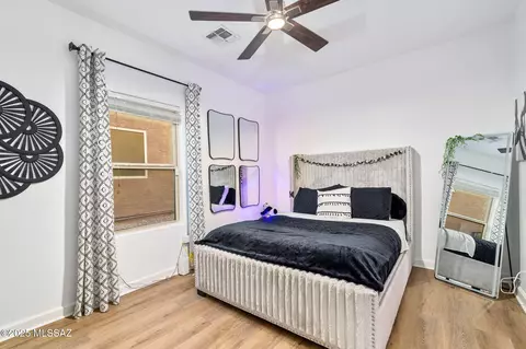 Bedroom - 12111 E Domnitch Dr, Vail, AZ 85641 photo 2 of 9