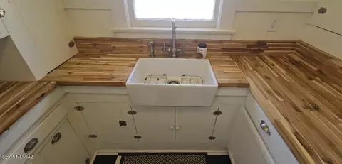 Kitchen - 500 Bisbee Rd, Bisbee, AZ 85603 photo 3 of 4