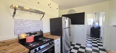 Kitchen - 500 Bisbee Rd, Bisbee, AZ 85603 photo 4 of 4