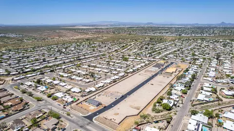 View/Area - 9840 E Gray Hawk Dr, Tucson, AZ 85730 photo 3 of 5