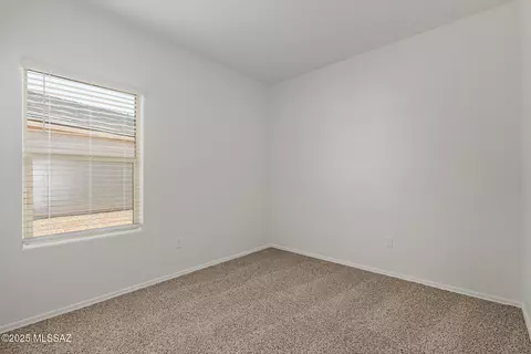 Bedroom - 9840 E Gray Hawk Dr, Tucson, AZ 85730 photo 3 of 9