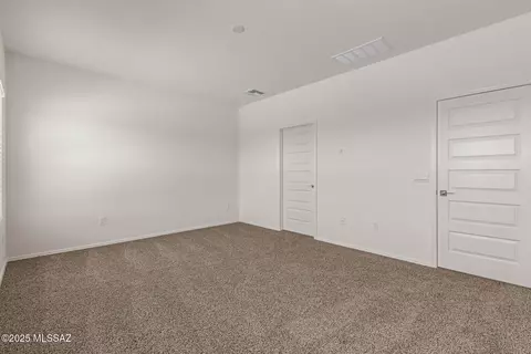 Bedroom - 9840 E Gray Hawk Dr, Tucson, AZ 85730 photo 1 of 9