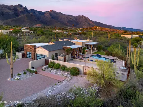 6836 N Green Mountain Pl, Tucson, AZ 85718