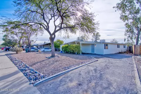 1457 W Mohave Rd, Tucson, AZ 85705