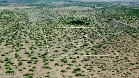 12 S 48 Acre S Clovis Rd, Pearce, AZ 85625