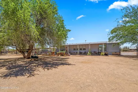 6420 N Sanders Rd, Tucson, AZ 85743