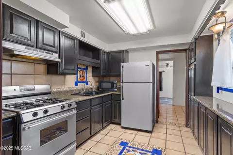 5819 E Fairmount St, Tucson, AZ 85712 photo 7