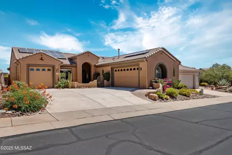 2006 W Cactus Run Dr, Green Valley, AZ 85622