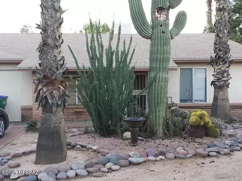 4101 W Plantation St, Tucson, AZ 85741