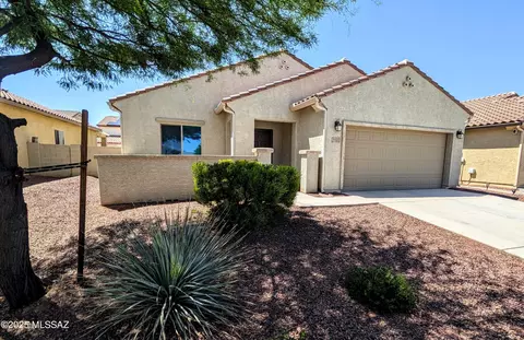 21511 E Prospector Pl, Red Rock, AZ 85145