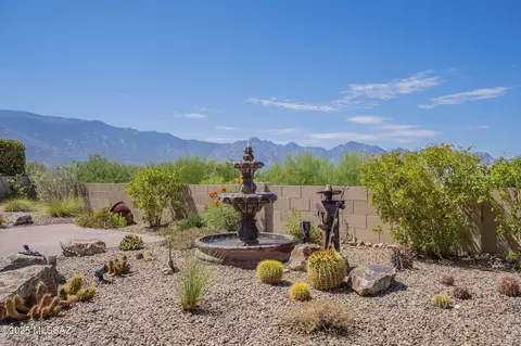 62743 E Flower Ridge Dr, Tucson, AZ 85739