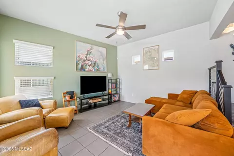 Living - 898 E Millenium Ct, Tucson, AZ 85719 photo 1 of 2