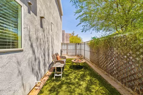 Exterior - 898 E Millenium Ct, Tucson, AZ 85719 photo 4 of 4