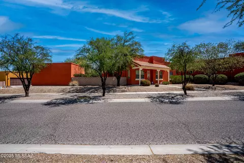 5449 S Thunder Sky Way, Tucson, AZ 85747 photo 2