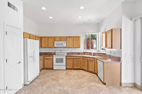 5449 S Thunder Sky Way, Tucson, AZ 85747 photo 16