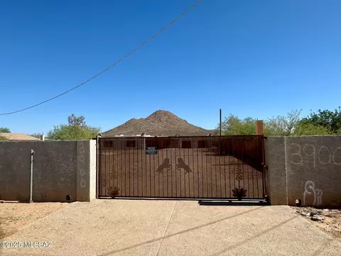 3900 W Calle Torim, Tucson, AZ 85746
