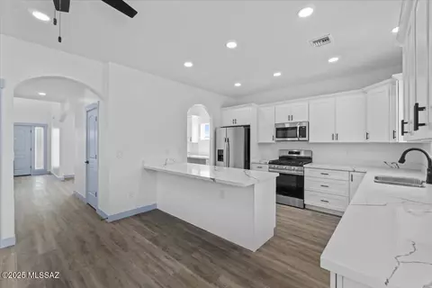151 E 24th Pl, Safford, AZ 85546 photo 4