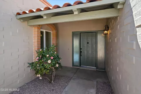 4136 E Megan Dr, Tucson, AZ 85712