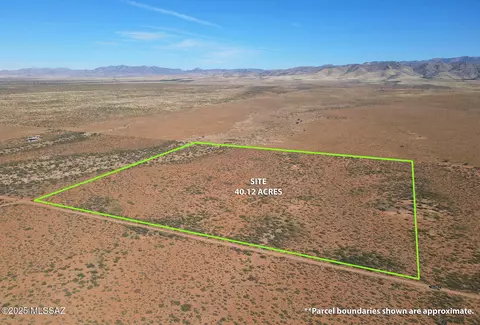 40 S Ac S Cross Creek Rd, Pearce, AZ 85625