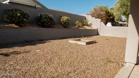 Exterior - 10169 E Gray Hawk Dr, Tucson, AZ 85730 photo 3 of 5