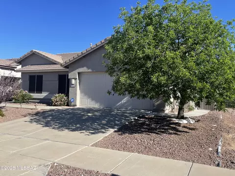 Exterior - 10169 E Gray Hawk Dr, Tucson, AZ 85730 photo 5 of 5