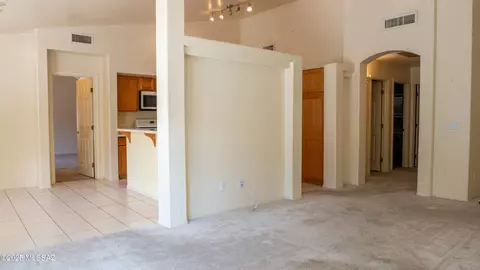 Living - 10169 E Gray Hawk Dr, Tucson, AZ 85730 photo 3 of 5