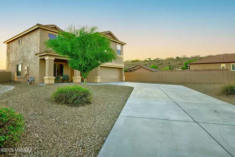 39058 S Winners Cir, Tucson, AZ 85739