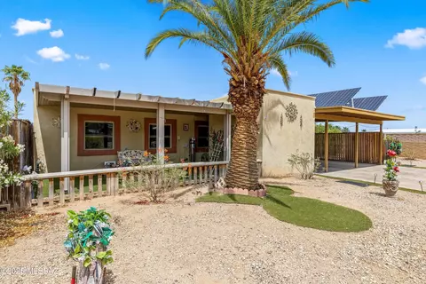 6831 N Galaxy Pl, Tucson, AZ 85741