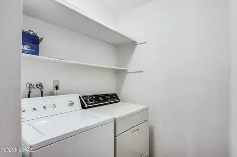 8711 E 28th St, Tucson, AZ 85710 photo 9