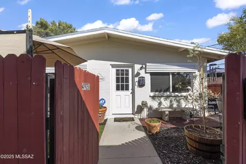 492 N Silverbell Rd UNIT A, Tucson, AZ 85745
