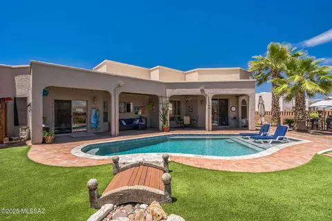 815 S Corte Monte Cristo E, Green Valley, AZ 85614
